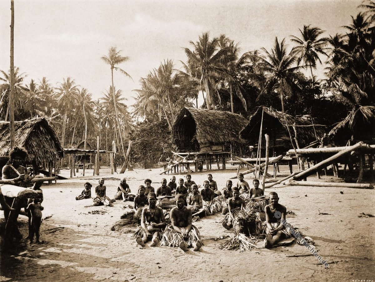 Kerepunu, Kalo, market place, Native, dress, Papuasia, Papua New Guinea, J. W. Lindt,