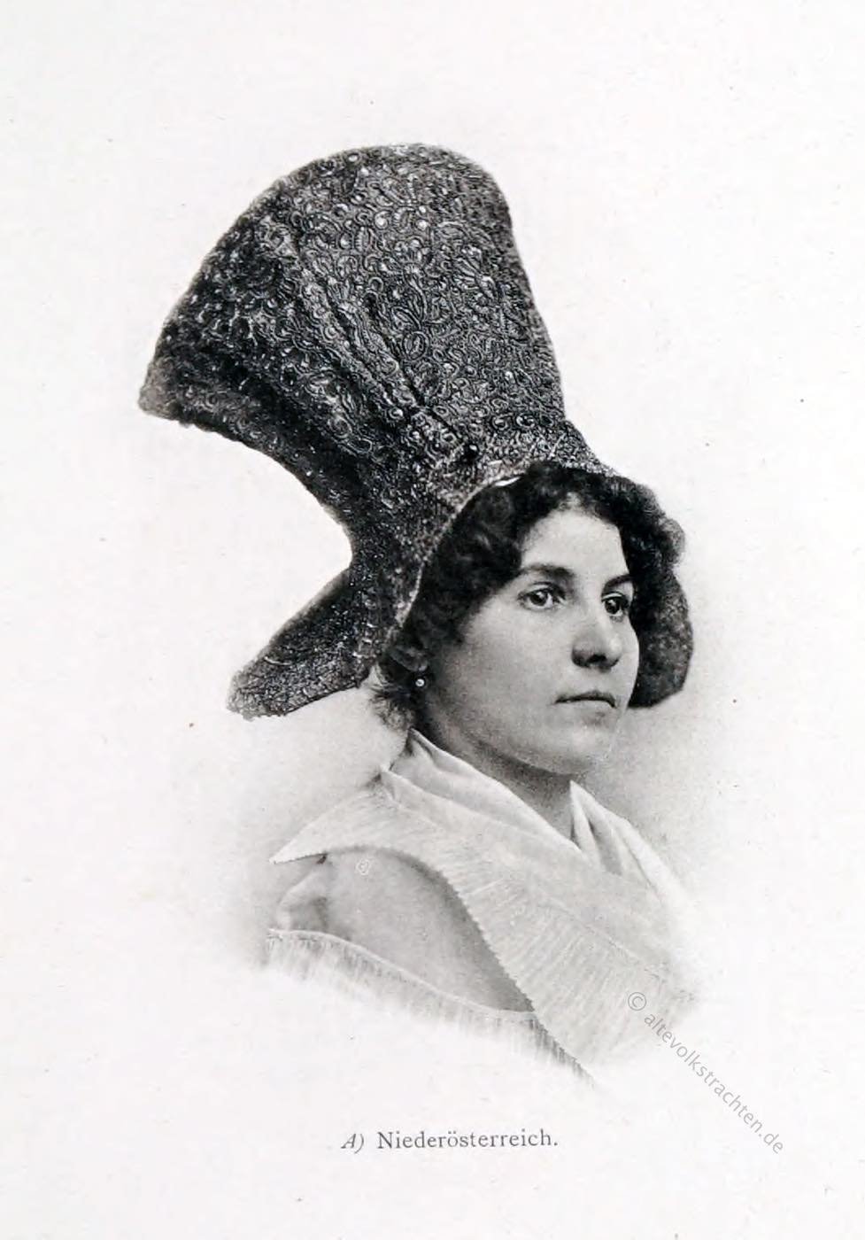 Retzerhaube, Trachtenhaube, Niederösterreich, Mähren, Kopfbedeckungen, Haube, traditionell